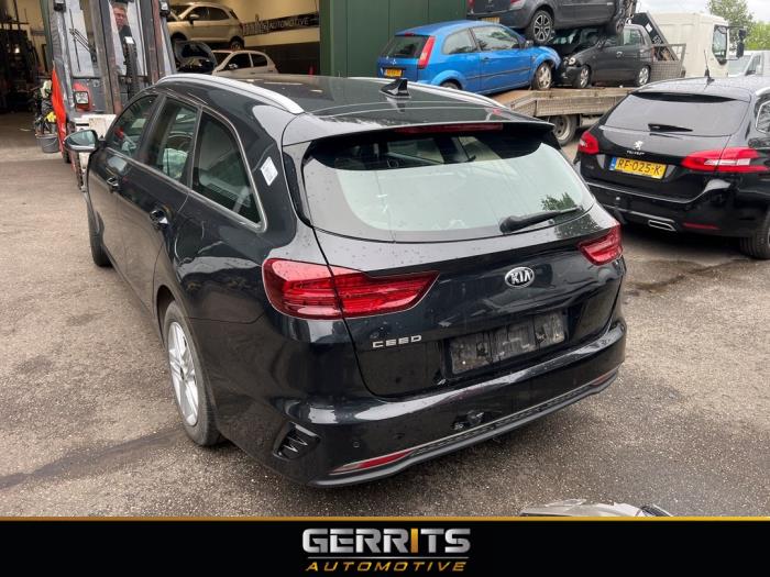 Kia Ceed Sportswagon 1.6 CRDi 16V VGT Sloopvoertuig (2019, Zwart)
