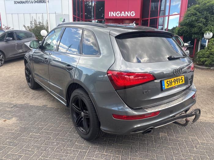 Audi Q5 2.0 TFSI 16V Quattro Skrotfordon (2016, GRIJS)