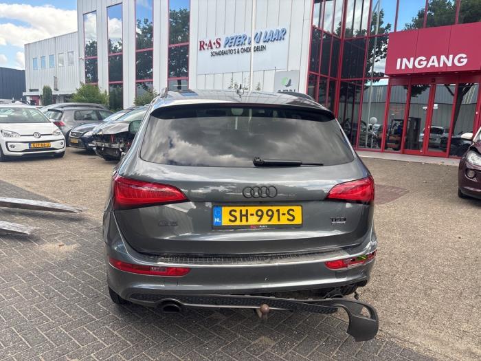 Audi Q5 2.0 TFSI 16V Quattro Skrotfordon (2016, GRIJS)