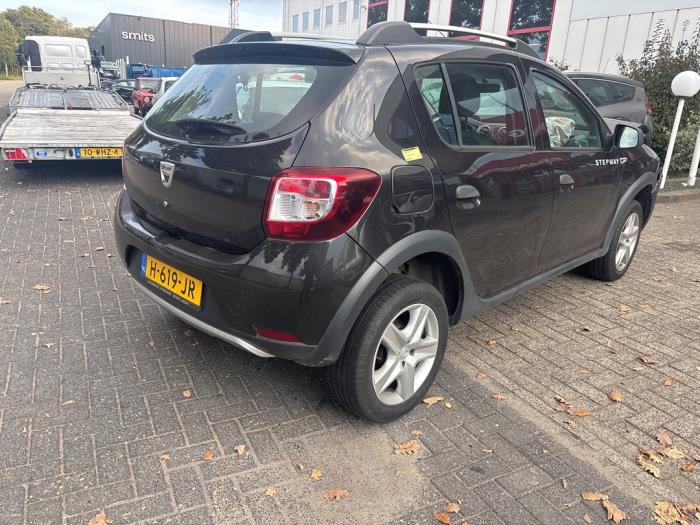 Dacia Sandero II 0.9 TCE 12V Samochód złomowany (2015, Czarny)