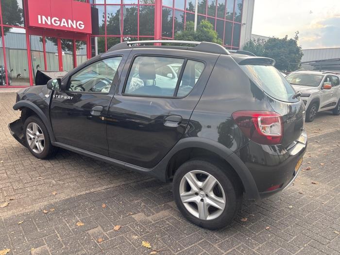 Dacia Sandero II 0.9 TCE 12V Samochód złomowany (2015, Czarny)