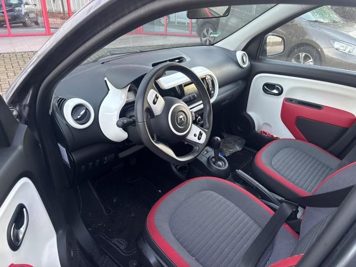 Renault Twingo III 0.9 Energy TCE 90 12V Skrotfordon (2016, GRIJS)