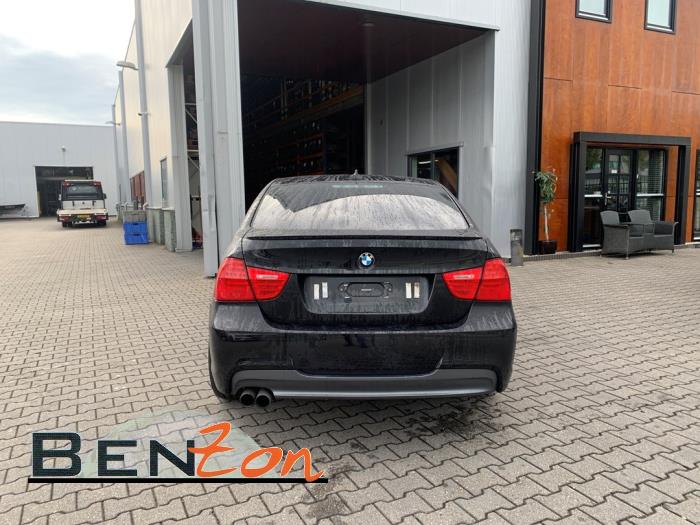 BMW 3-Serie Sloopvoertuig (2010, Metallic, Zwart, Saffierblauw, Saffierzwart)