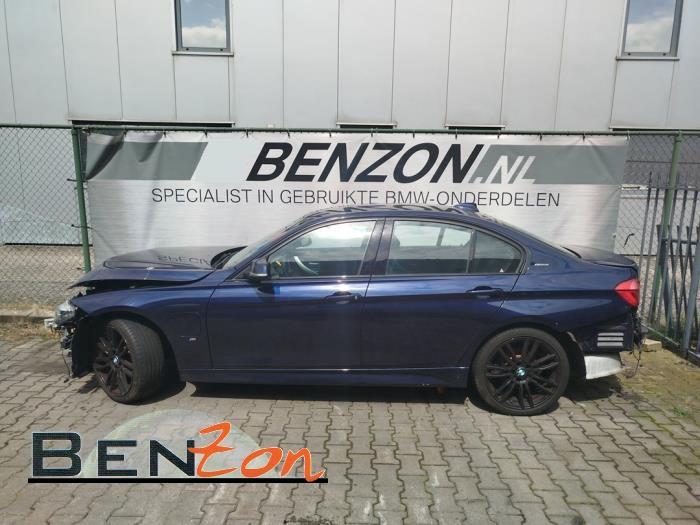 BMW 3 serie 330e Skrotfordon (2016)