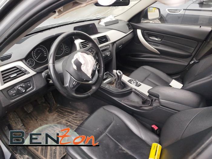 BMW 3 serie Touring 320d xDrive 2.0 16V Skrotfordon (2013, GLACIERSILBER METALLIC)