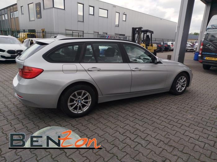 BMW 3 serie Touring 320d xDrive 2.0 16V Skrotfordon (2013, GLACIERSILBER METALLIC)