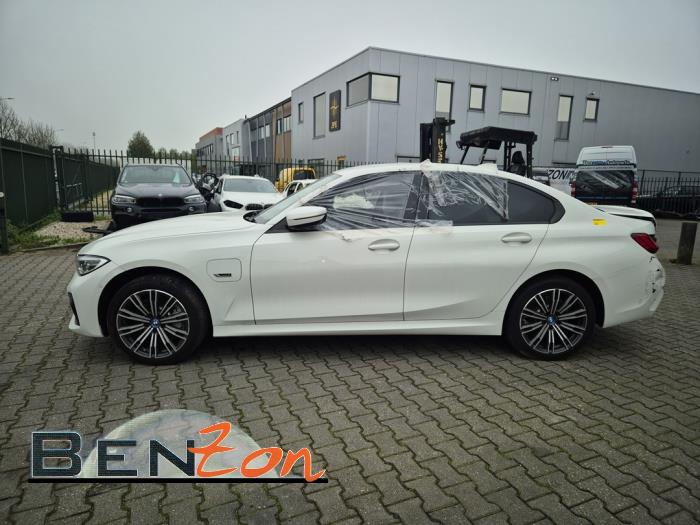 BMW 3 serie 330e 2.0 TwinPower Turbo 16V Sloopvoertuig (2021, Wit)