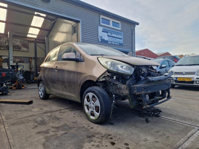 Kia Picanto 1.0 12V Sloopvoertuig (2012, Bruin)