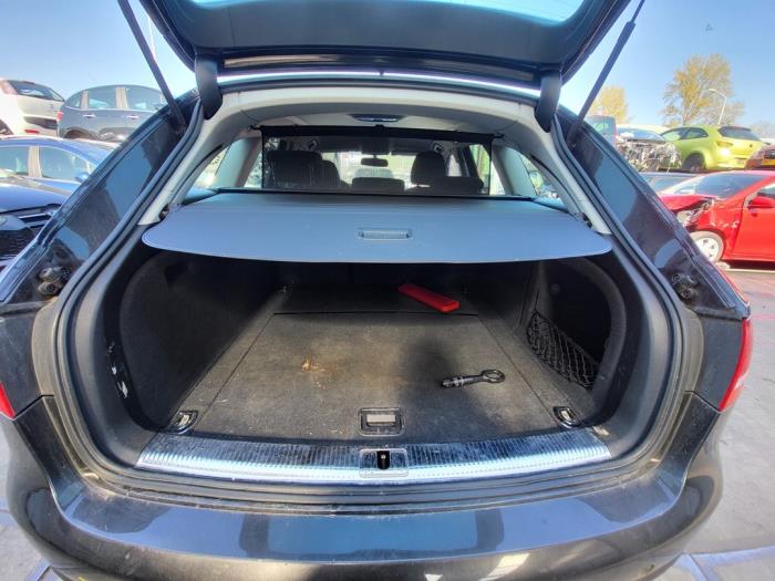 Audi A4 Avant 2.0 TDI 16V Skrotfordon (2014, GRIJS)