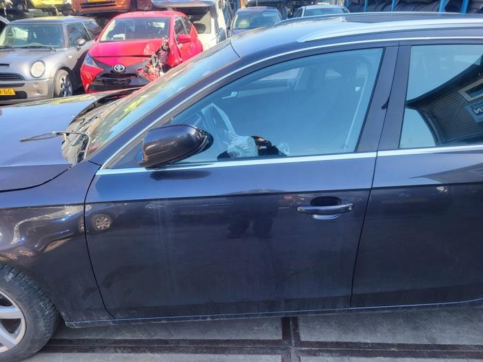 Audi A4 Avant 2.0 TDI 16V Skrotfordon (2014, GRIJS)