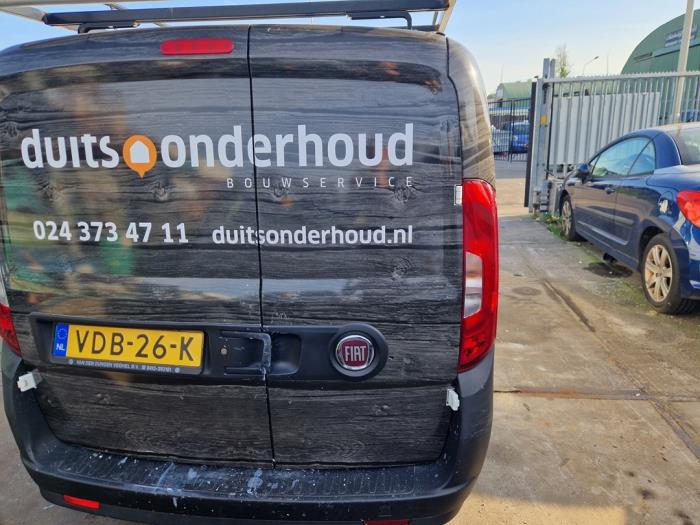 Fiat Doblo Cargo 1.6 D Multijet Samochód złomowany (2019, Bialy)