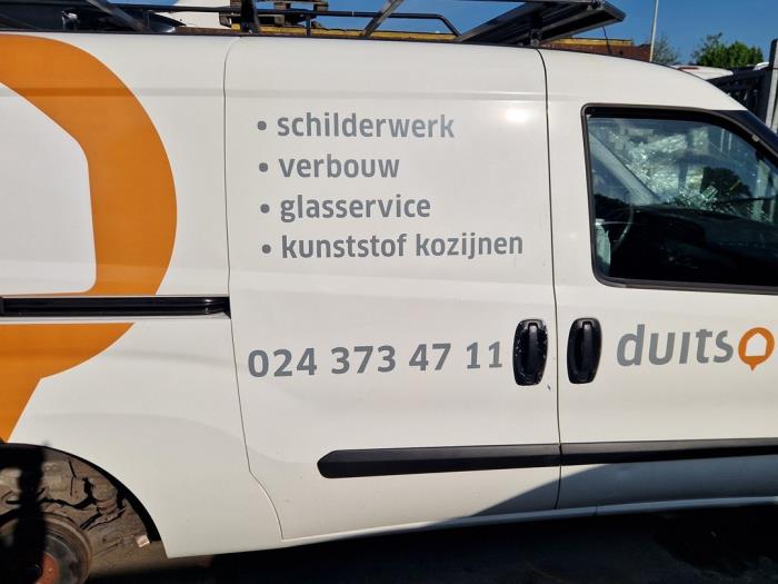 Fiat Doblo Cargo 1.6 D Multijet Samochód złomowany (2019, Bialy)