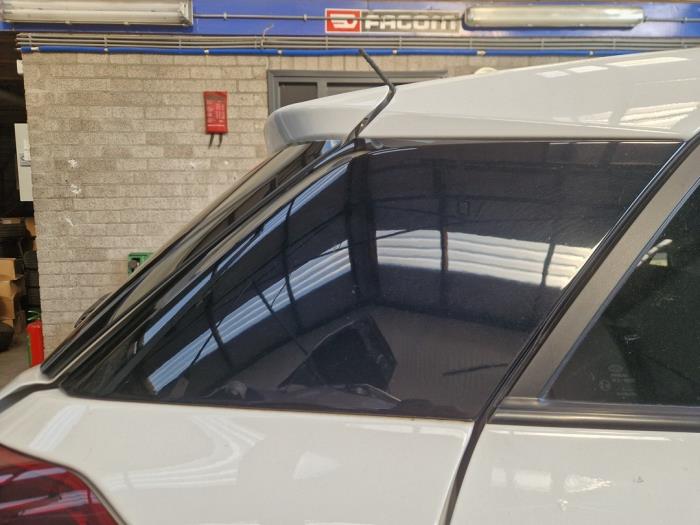 Hyundai i20 1.2i 16V Skrotfordon (2019, WIT ZWART)