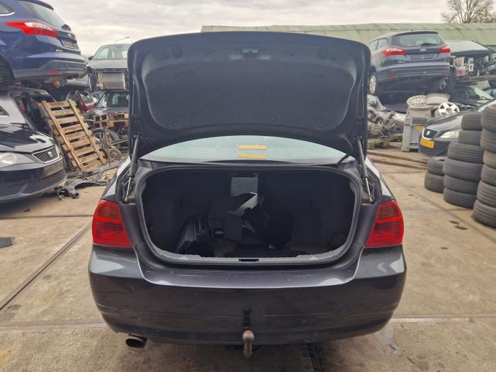 BMW 3 serie 318i 16V Sloopvoertuig (2005)