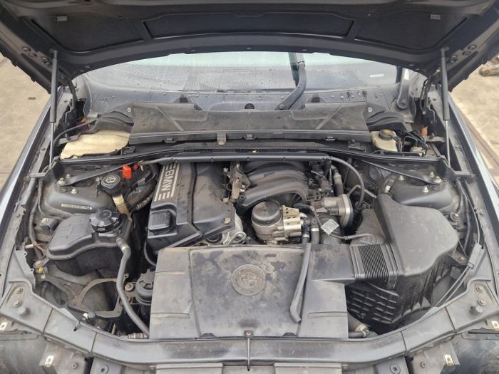 BMW 3 serie 318i 16V Sloopvoertuig (2005)