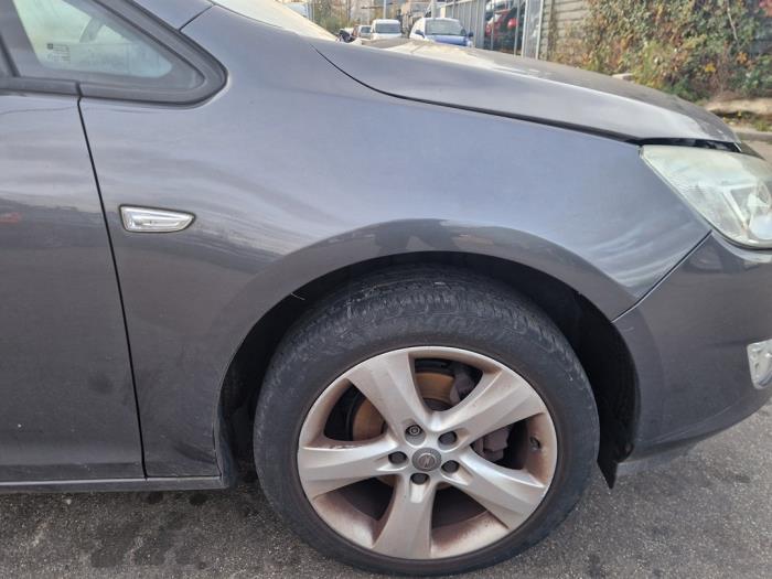 Opel Astra J 1.4 Turbo 16V Sloopvoertuig (2010, Grijs)