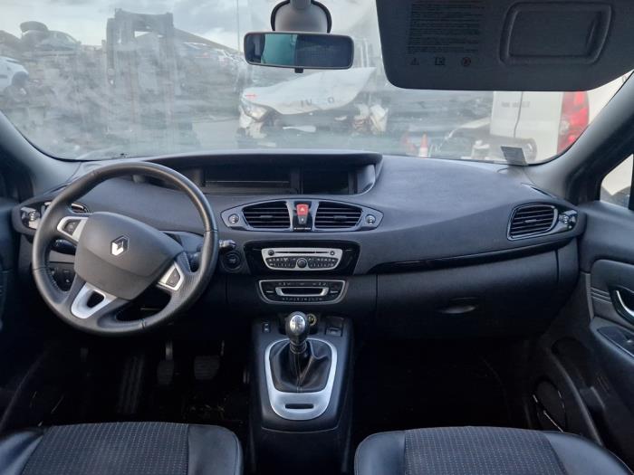 Renault Scénic III 1.4 16V TCe 130 Sloopvoertuig (2011, Grijs)