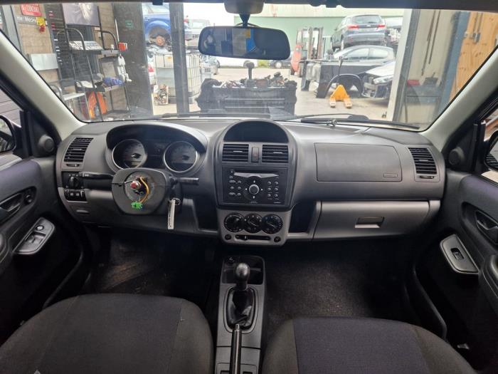 Suzuki New Ignis 1.5 16V Sloopvoertuig (2006, Grijs)