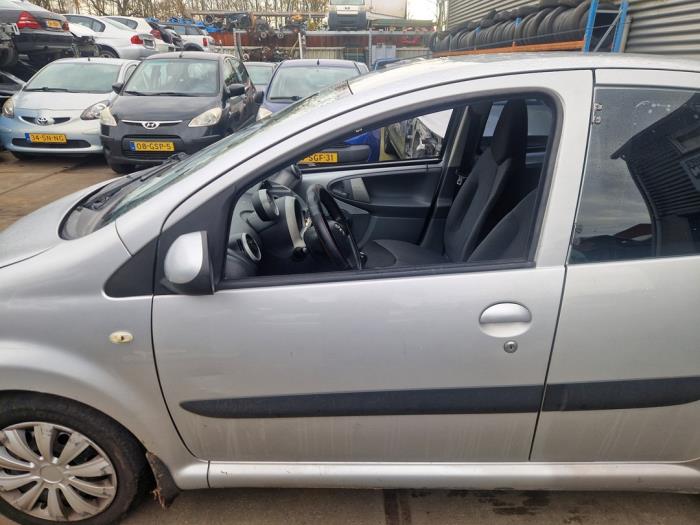 Toyota Aygo 1.0 12V VVT-i Sloopvoertuig (2006)