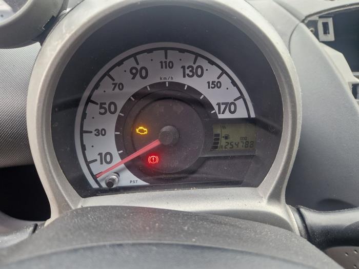 Toyota Aygo 1.0 12V VVT-i Sloopvoertuig (2006)