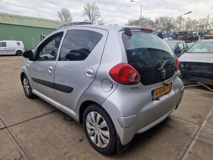 Toyota Aygo 1.0 12V VVT-i Sloopvoertuig (2006)