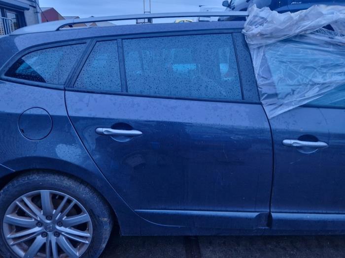 Renault Megane III Grandtour 1.5 dCi 110 Samochód złomowany (2013, Szary)