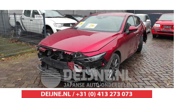 Mazda 3 Sport 2.0 SkyActiv-G 122 Mild Hybrid 16V Skrotfordon (2021, ROOD)