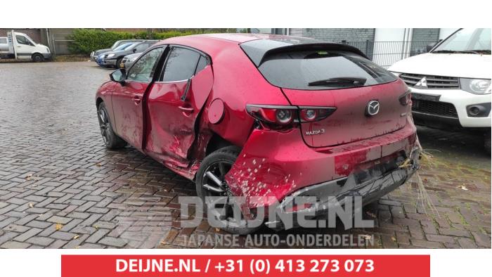 Mazda 3 Sport 2.0 SkyActiv-G 122 Mild Hybrid 16V Skrotfordon (2021, ROOD)