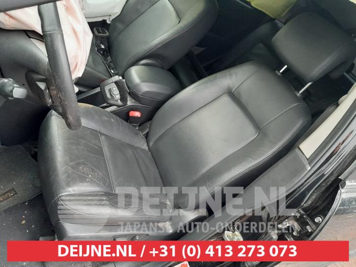 Chevrolet Captiva 3.2 V6 24V 4x4 Sloopvoertuig (2008, Zwart)