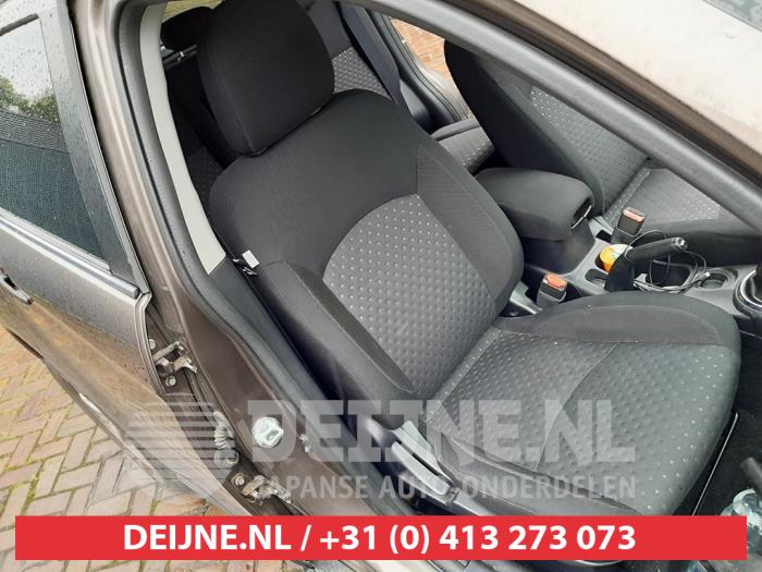 Mitsubishi ASX 1.6 MIVEC 16V Sloopvoertuig (2010, Bruin)