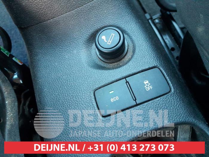 Chevrolet Aveo 1.3 D 16V Skrotfordon (2012, BLAUW)