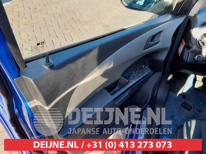 Chevrolet Aveo 1.3 D 16V Skrotfordon (2012, BLAUW)