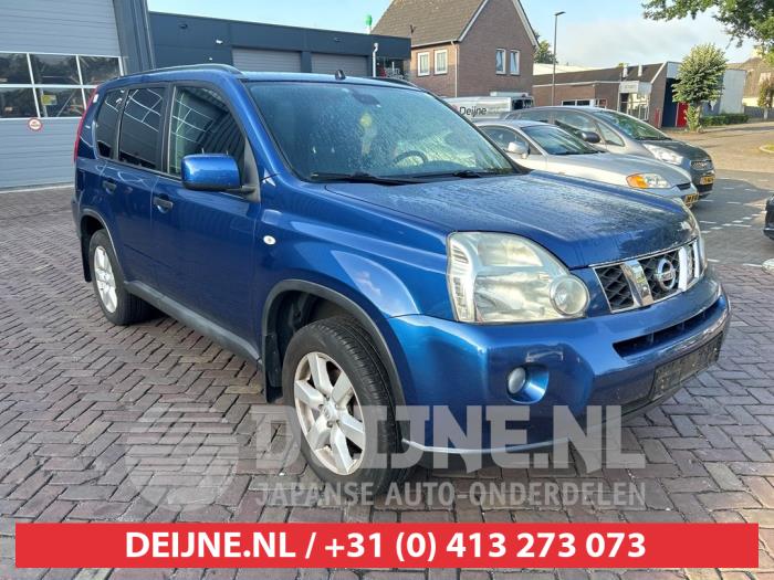 Nissan X-Trail 2.0 16V XE,SE,LE 4x4 Skrotfordon (2008, BLAUW)