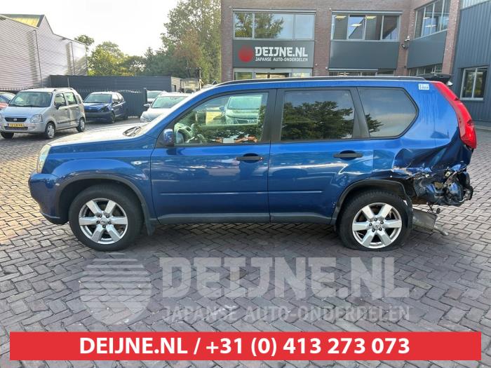 Nissan X-Trail 2.0 16V XE,SE,LE 4x4 Skrotfordon (2008, BLAUW)
