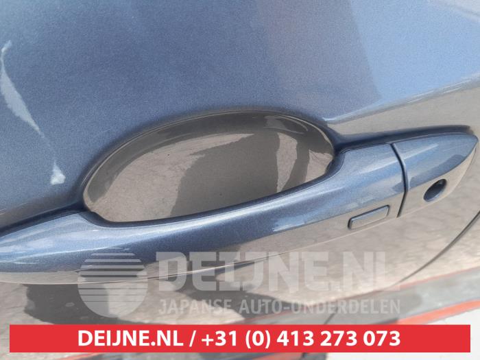 Nissan Juke 19- Sloopvoertuig (2019, Grijs, Rood)