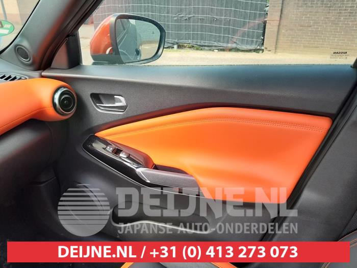 Nissan Juke 19- Sloopvoertuig (2019, Grijs, Rood)