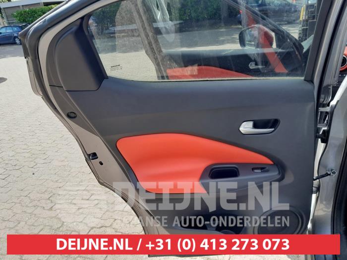 Nissan Juke 19- Sloopvoertuig (2019, Grijs, Rood)