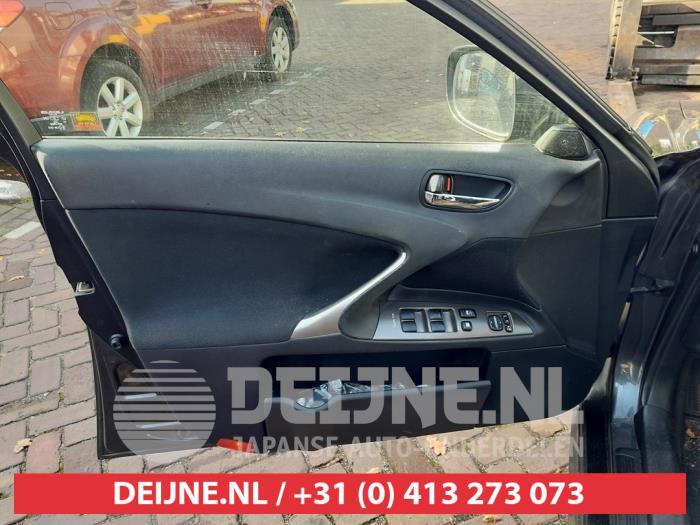 Lexus IS 220d 16V Skrotfordon (2006, DONKER GRIJS)