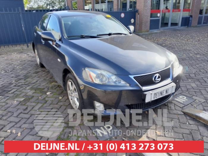 Lexus IS 220d 16V Skrotfordon (2006, DONKER GRIJS)