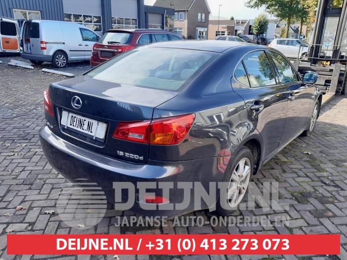 Lexus IS 220d 16V Skrotfordon (2006, DONKER GRIJS)