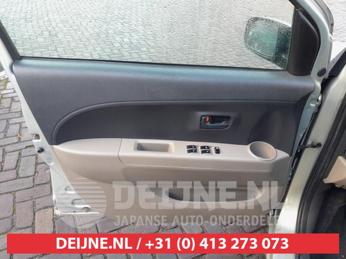 Daihatsu Sirion 2 1.3 16V DVVT Sloopvoertuig (2007, Beige)