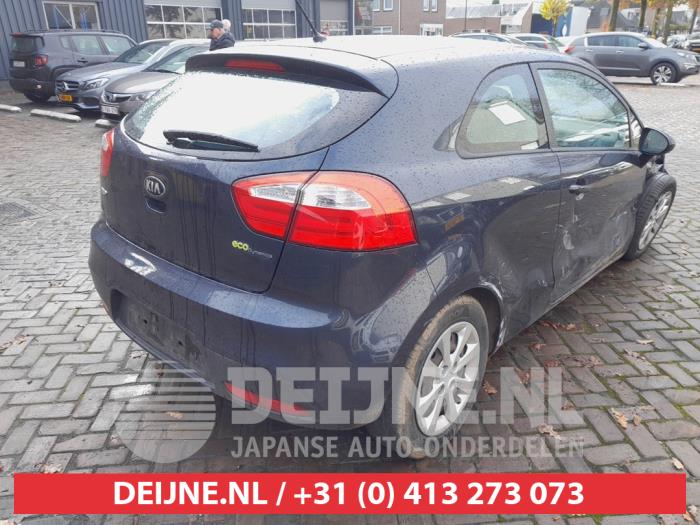 Kia Rio III 1.2 CVVT 16V Skrotfordon (2014, BLAUW)