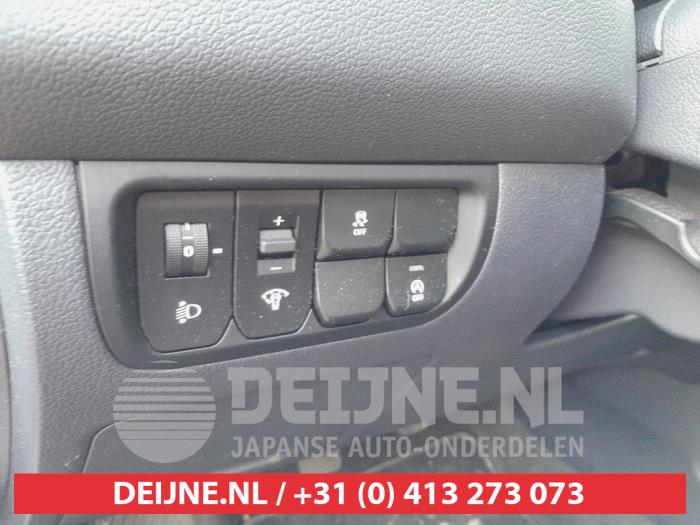 Kia Rio III 1.2 CVVT 16V Skrotfordon (2014, BLAUW)