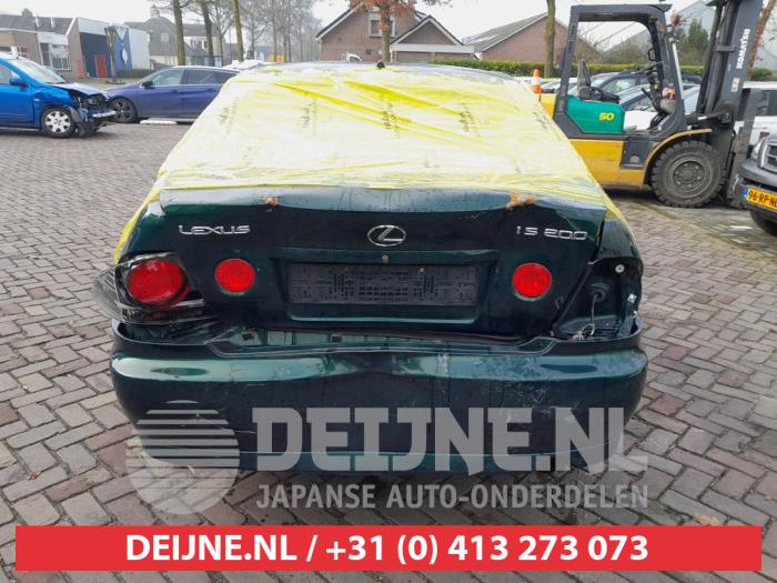 Lexus IS 200 2.0 24V Skrotfordon (2004, GROEN)