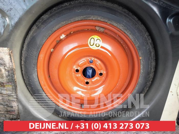 Suzuki Swift 1.5 VVT 16V Skrotfordon (2006, ZWART)