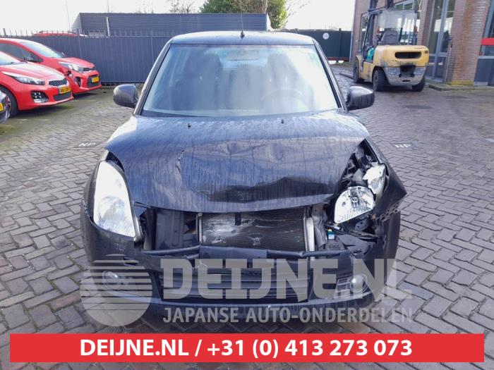 Suzuki Swift 1.5 VVT 16V Skrotfordon (2006, ZWART)