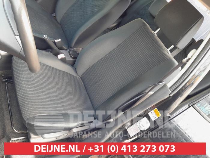 Suzuki Swift 1.5 VVT 16V Skrotfordon (2006, ZWART)