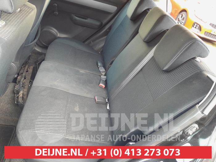 Suzuki Swift 1.5 VVT 16V Skrotfordon (2006, ZWART)