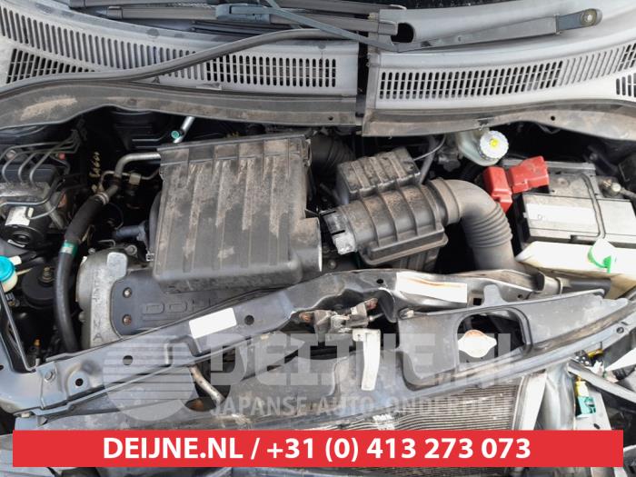 Suzuki Swift 1.5 VVT 16V Skrotfordon (2006, ZWART)