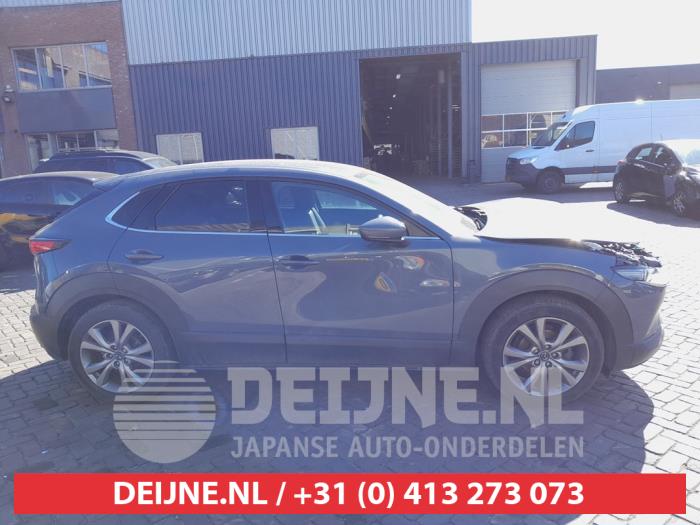 Mazda CX-30 2.0 e-SkyActiv-G 122 16V Skrotfordon (2020, GRIJS)